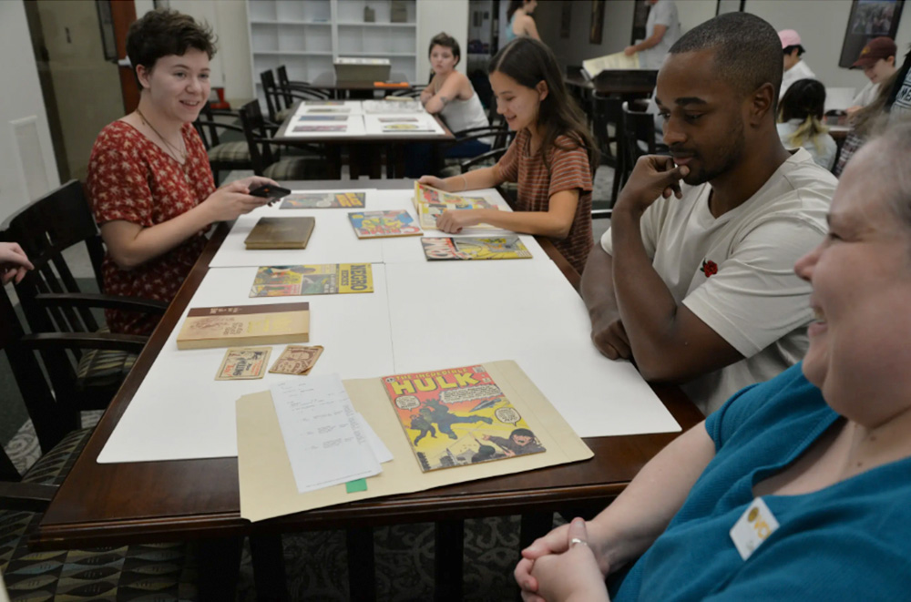 Cindy Jackson teaching a Comic Arts class in the Mapp Room at James Branch Cabell Library.